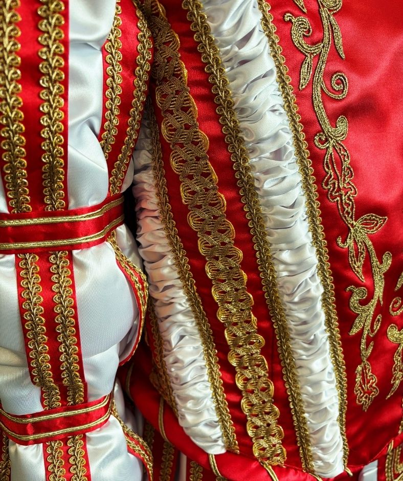 11_Detail Prinzenornat