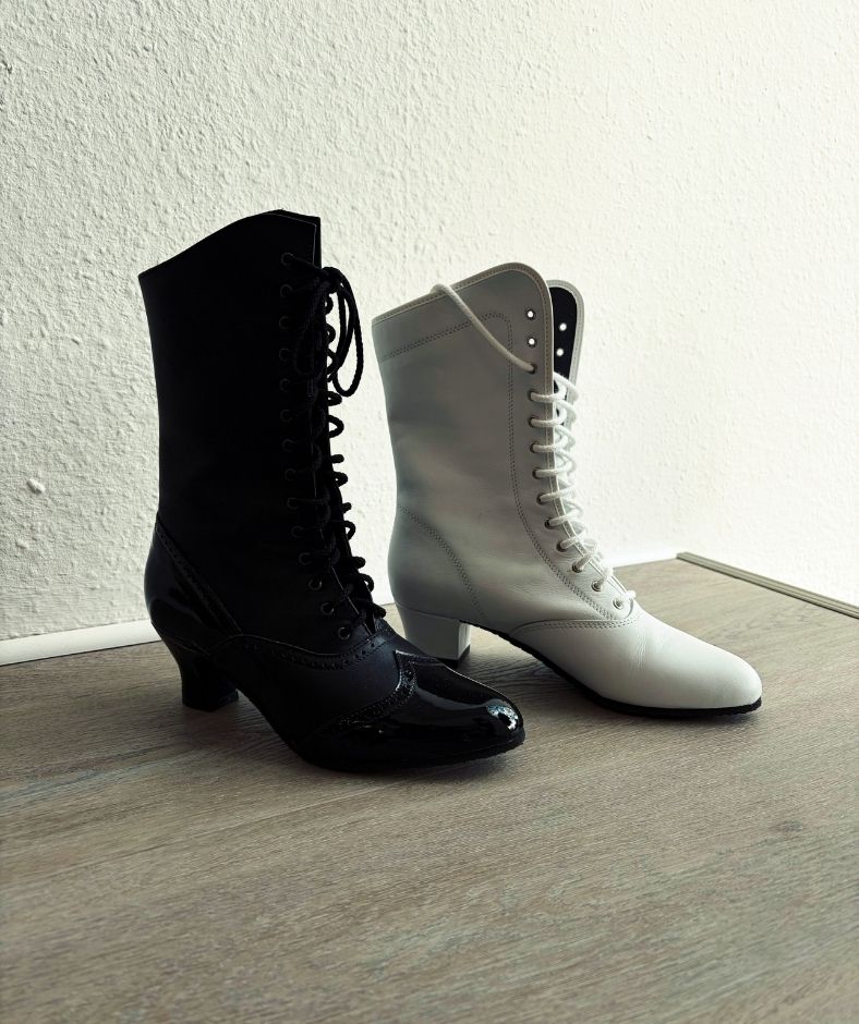 17_Tanzstiefel, schwarz u weiß